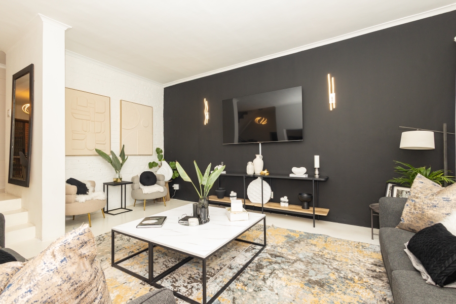 3 Bedroom Property for Sale in Hoheizen Western Cape